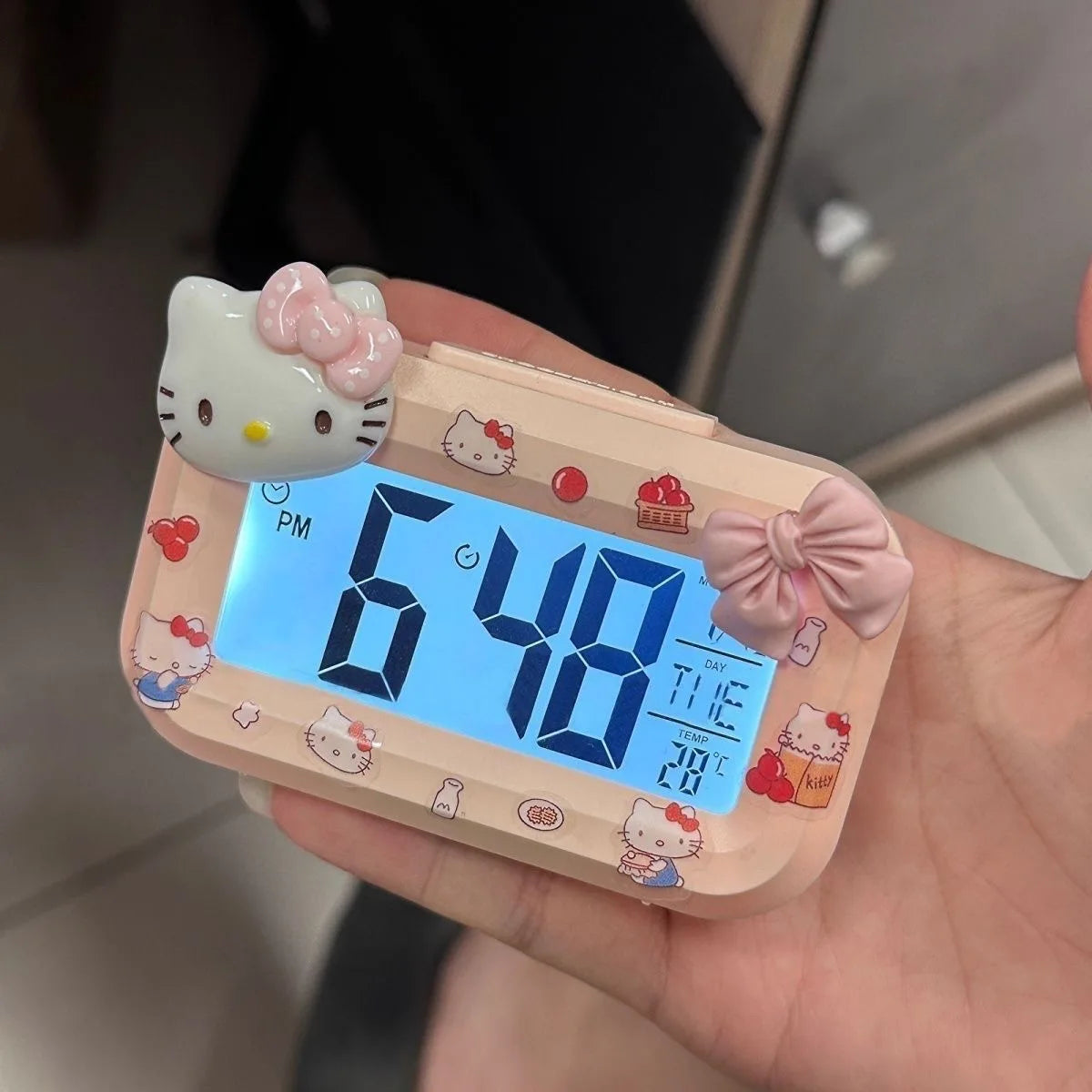 Sanrio Hello Kitty Noctilucent Alarm Clock - Image 4